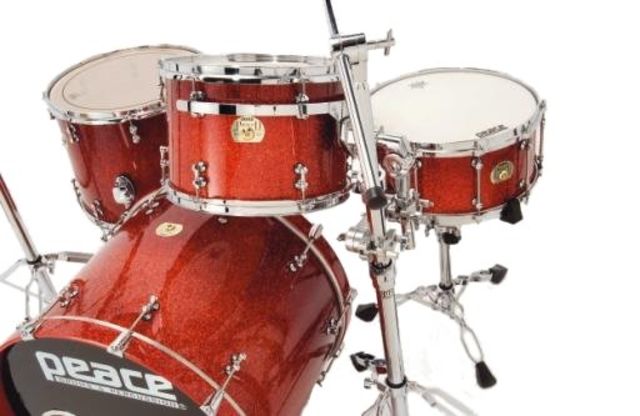 Peace Paragon Maple Kit The Paragon shells are made up of nine very thin plies, and the overall thickness of the drum is less than average